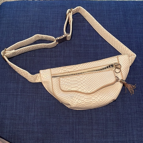 Snake Embossed Belt Bag - Picture 2 of 2
